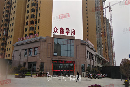铂悦府买一层送一层3室2厅1卫86万105m2出售